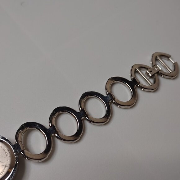 Silver Tone Metal Watch With Oval Link Band - Picture 8 of 14